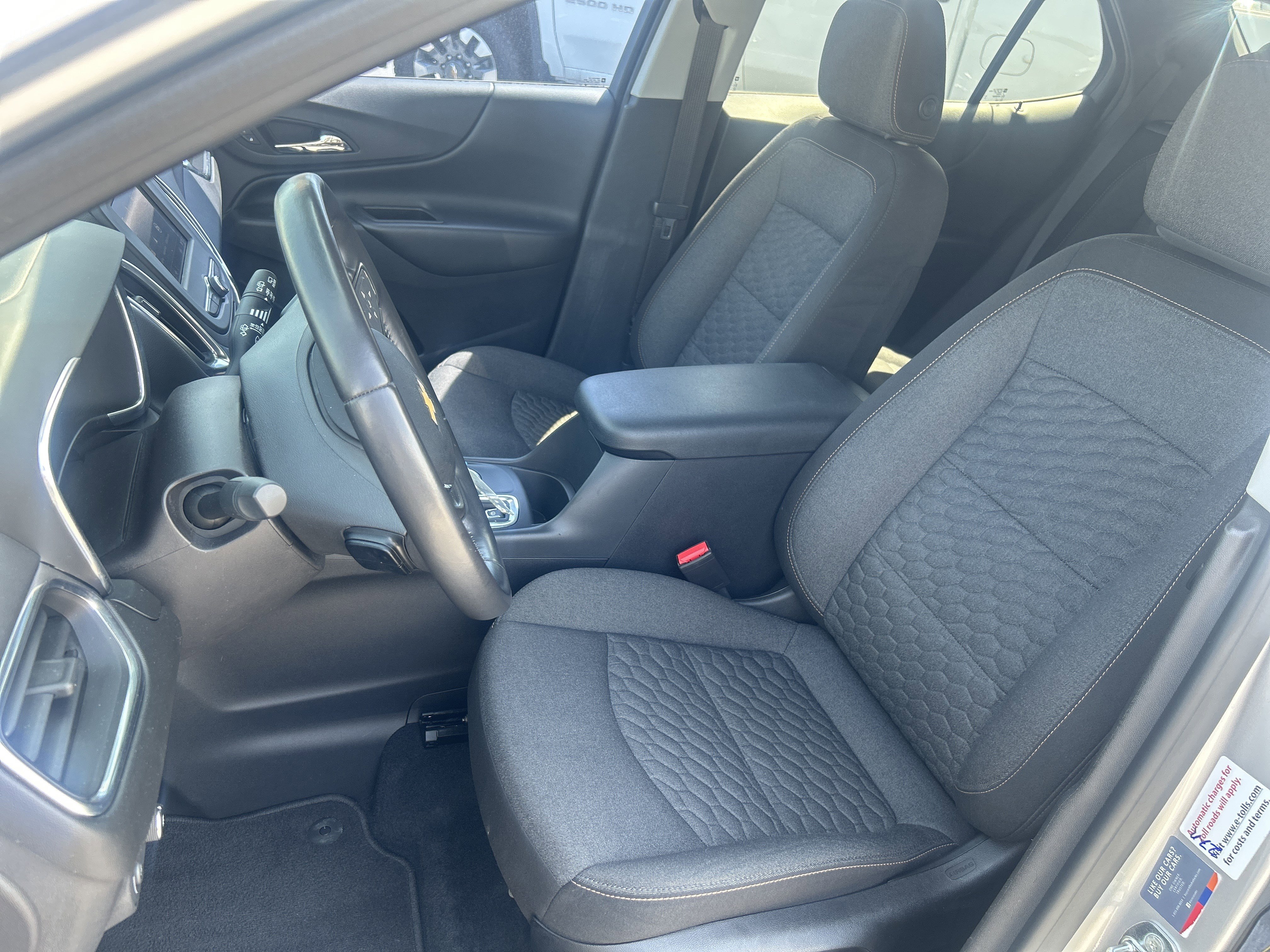 Used 2021 Chevrolet Equinox LT AWD/4WD image 16