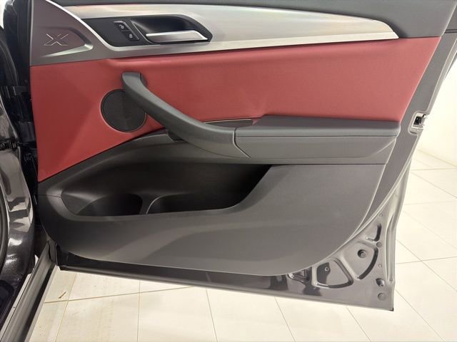 Certified 2023 BMW X4 xDrive30i w/ Premium Package image 18