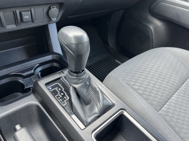 Used 2020 Toyota Tacoma SR w/ SR Convenience Package RWD image 16