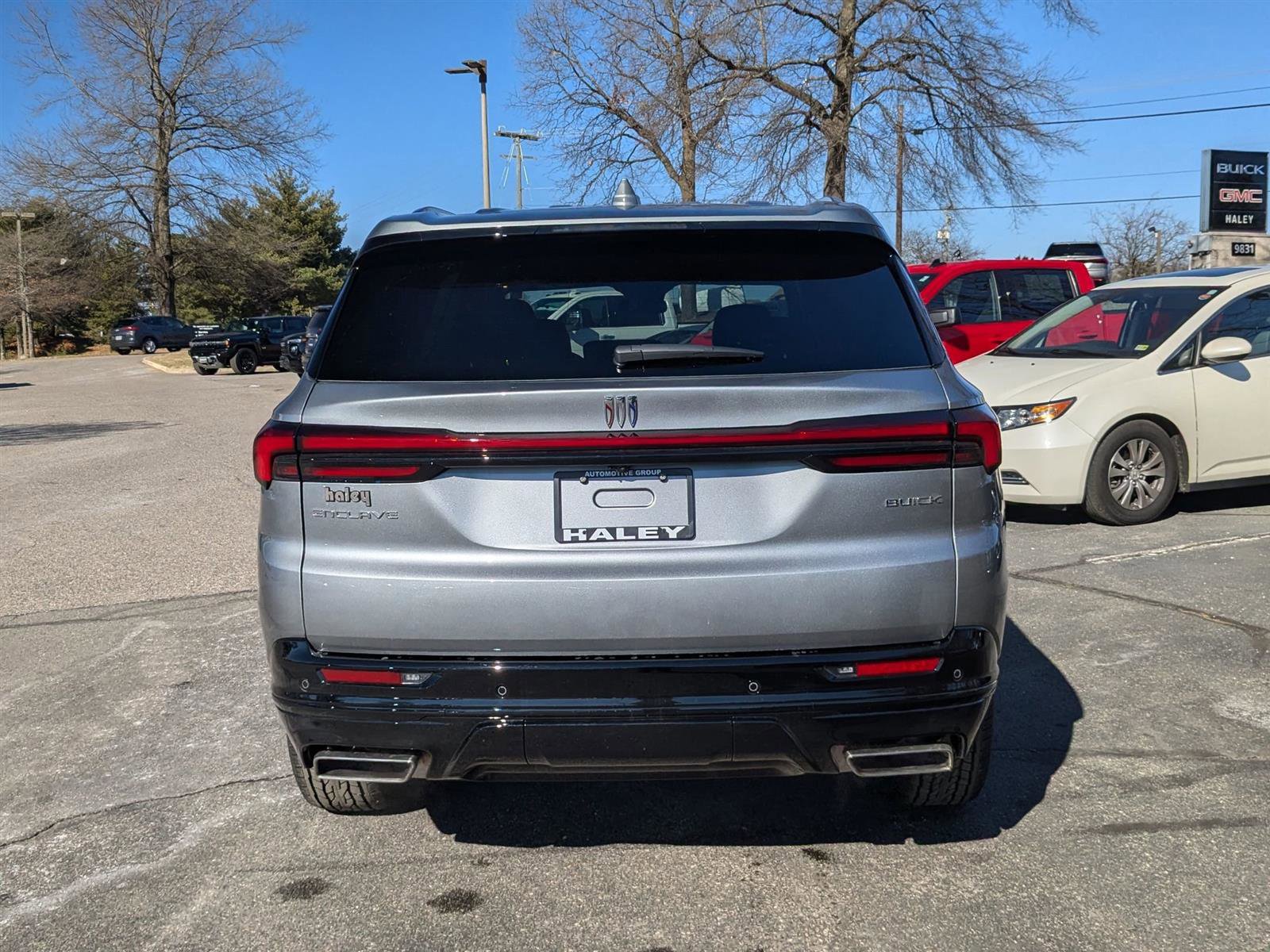 New 2025 Buick Enclave Sport Touring w/ Power Package image 4