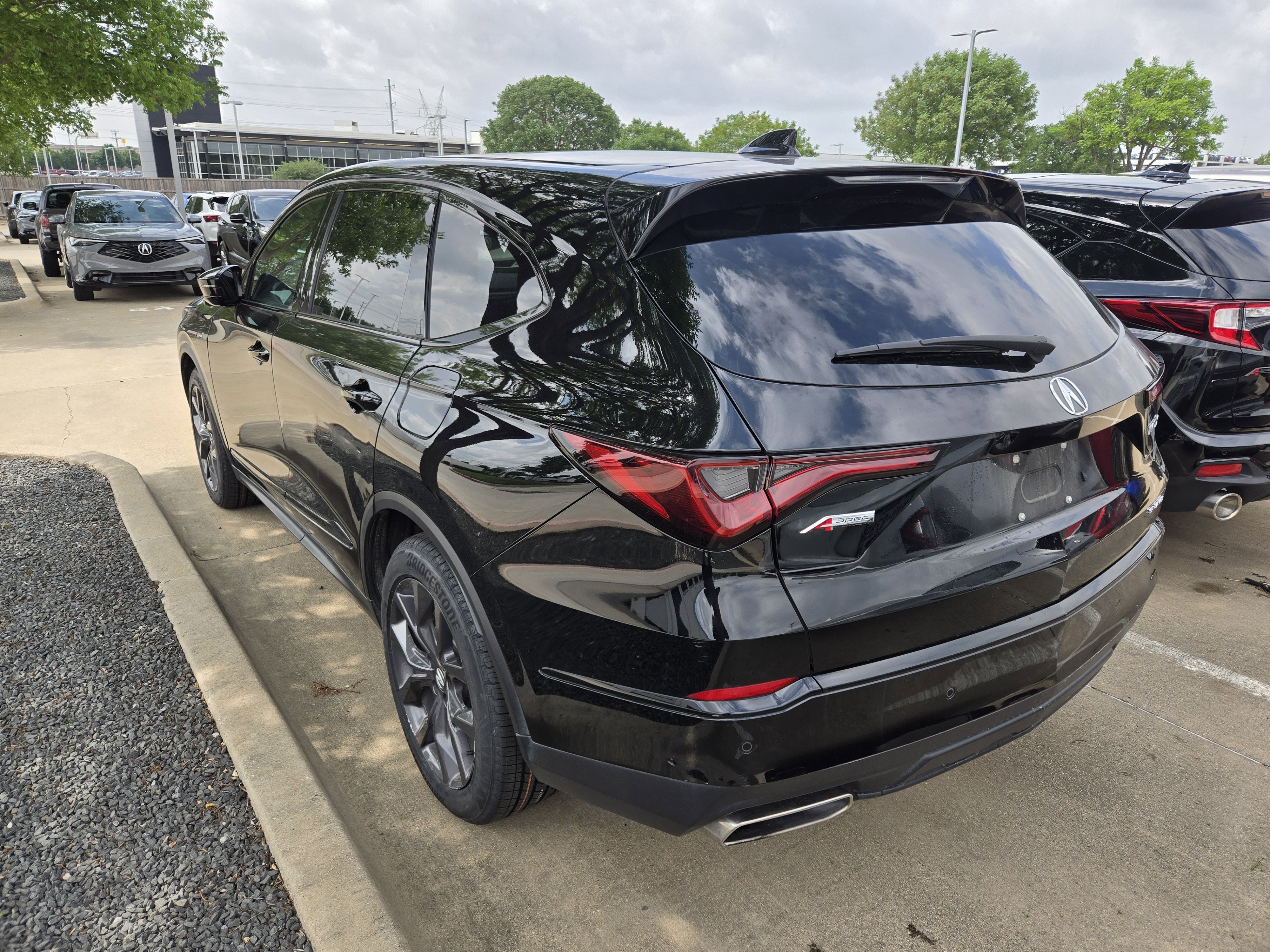 Used 2023 Acura MDX A-Spec AWD/4WD image 4