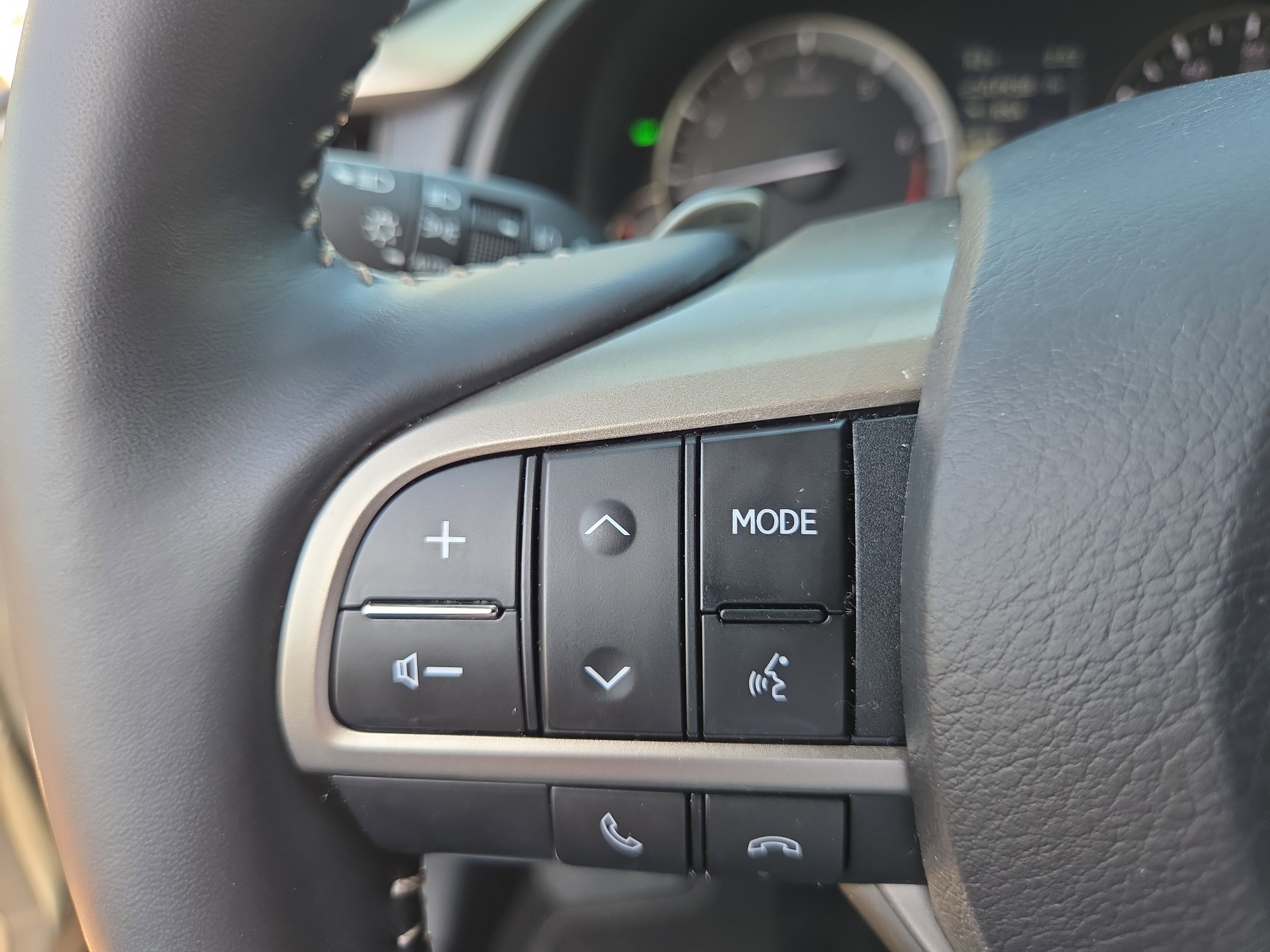 Certified 2022 Lexus RX 350L Premium w/ Premium Package image 34