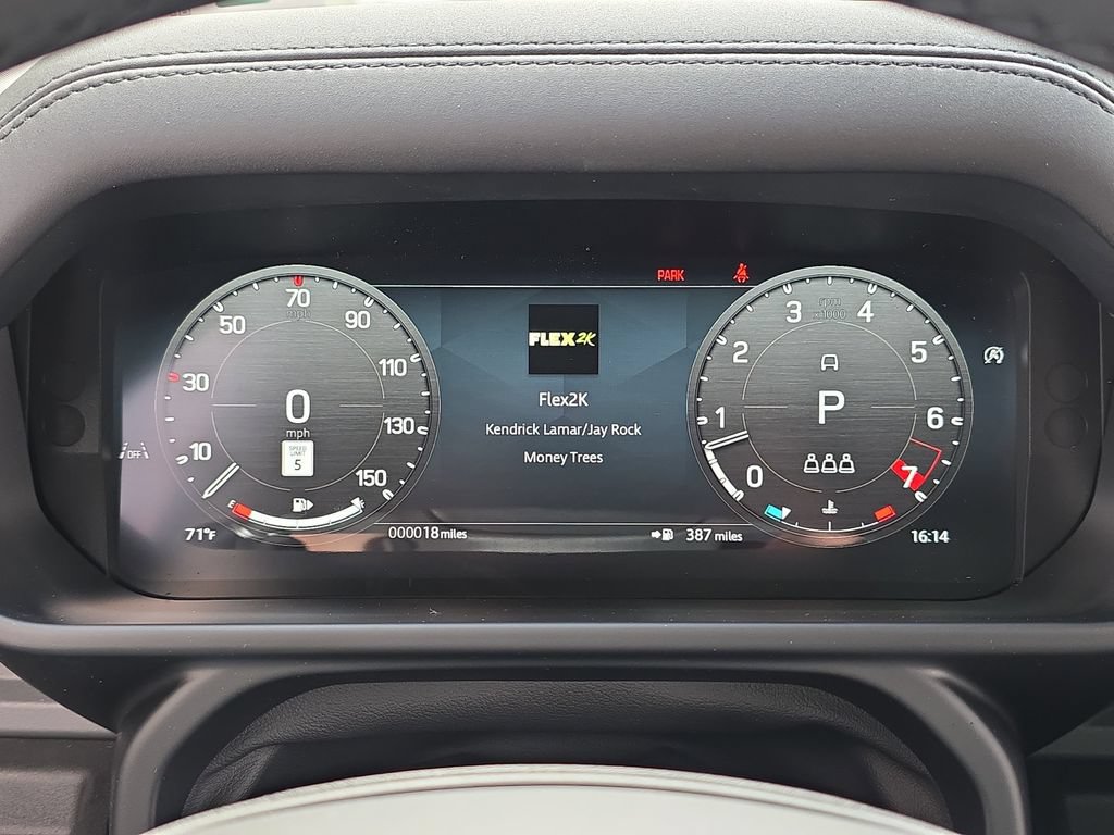 New 2026 Land Rover Defender 110 S AWD/4WD image 18