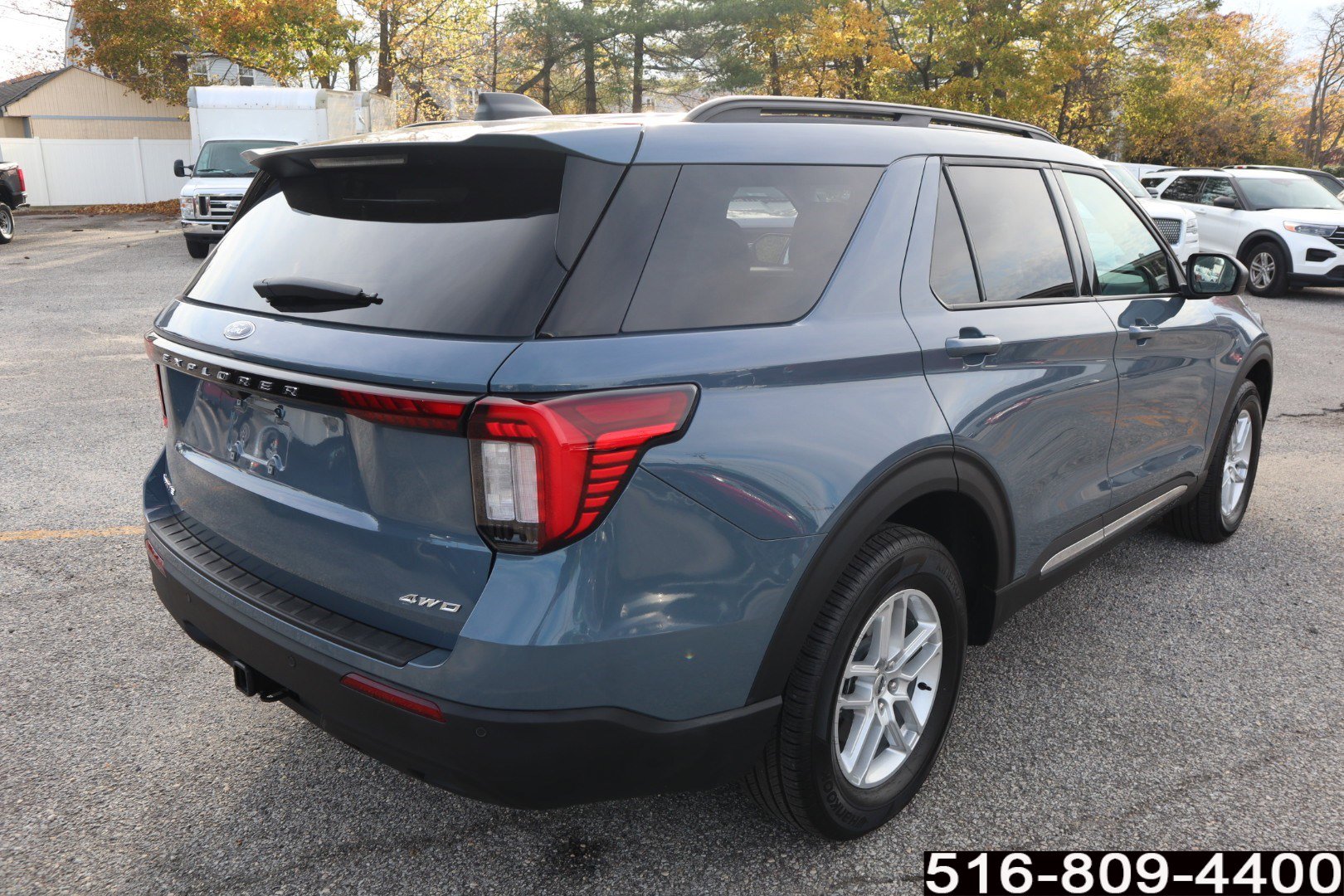 Used 2025 Ford Explorer Active AWD/4WD image 6