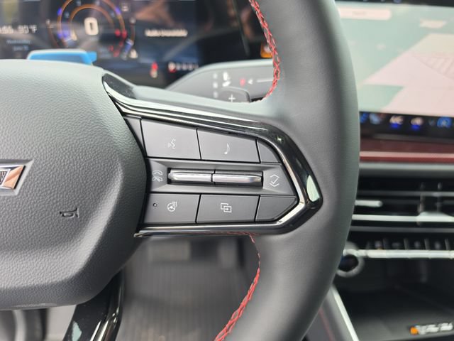 New 2026 Chevrolet Traverse RS w/ LPO, Floor Liner Package FWD image 35