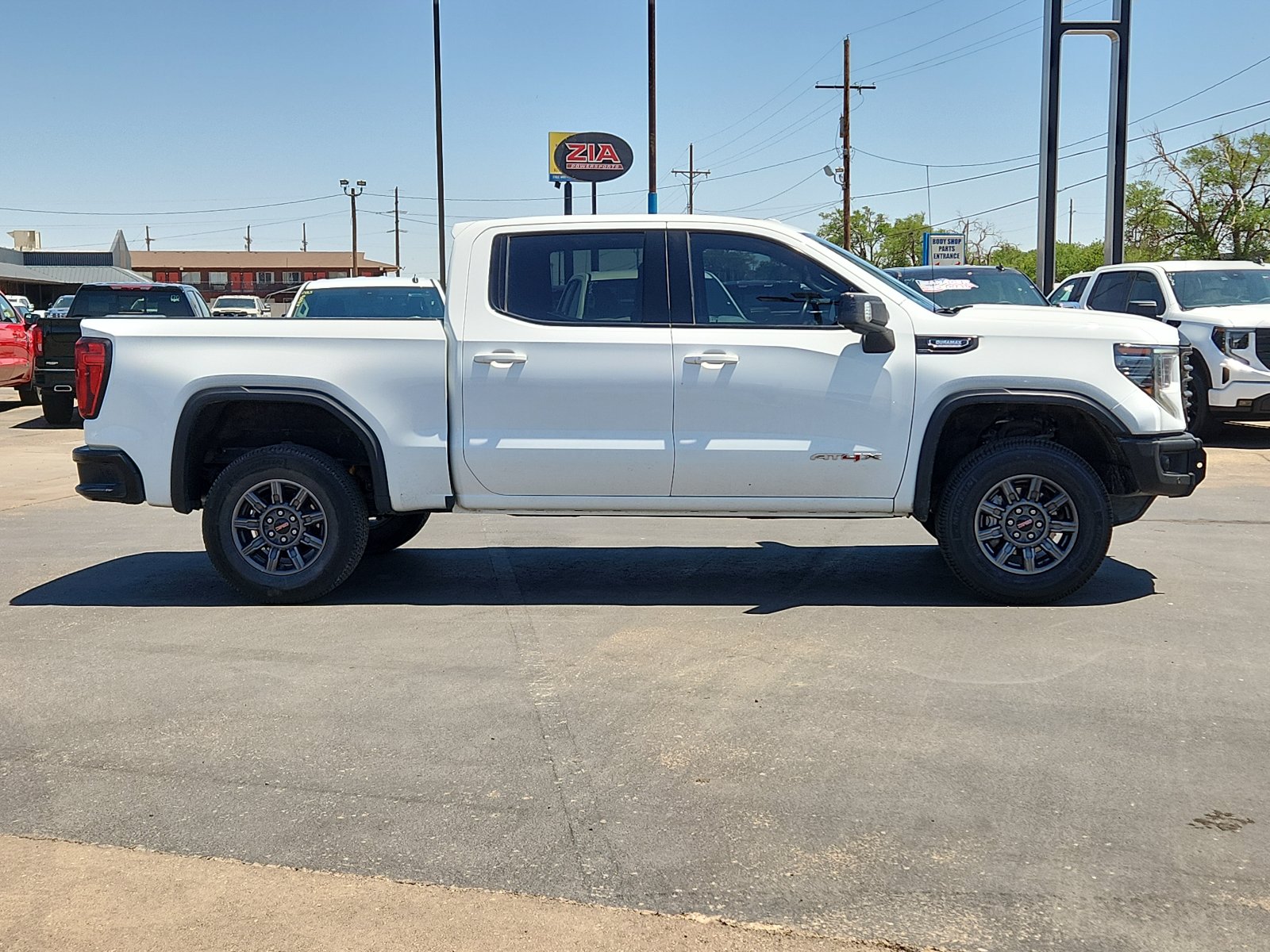 Used 2024 GMC Sierra 1500 AT4X AWD/4WD image 5