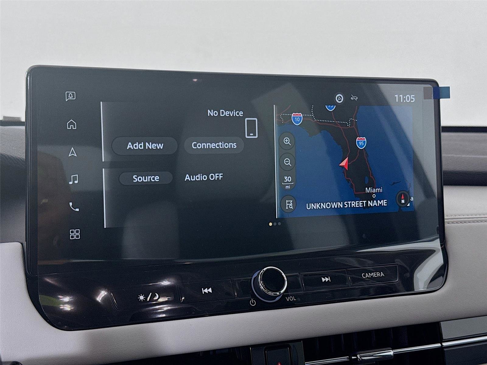 New 2026 Mitsubishi Outlander SE image 9