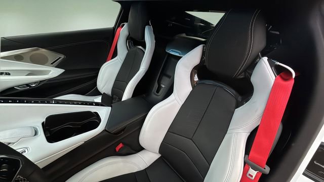 Used 2024 Chevrolet Corvette Stingray Preferred Cpe w/ Z51 Performance Package RWD image 21