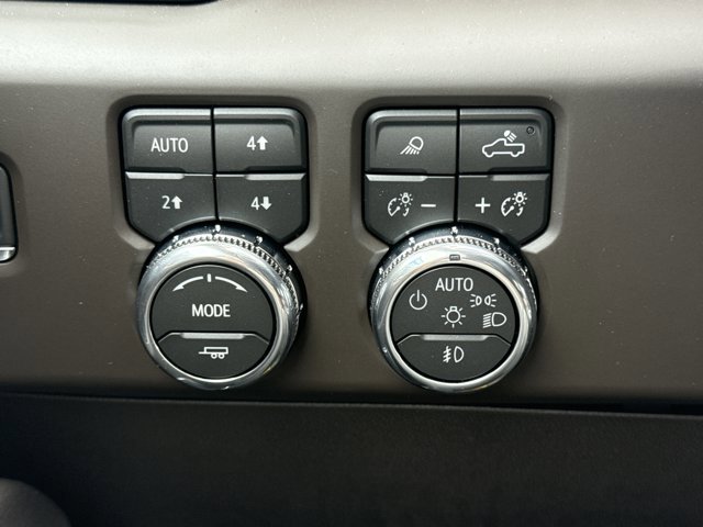 New 2026 GMC Sierra 3500 Denali w/ Denali Reserve Package image 27