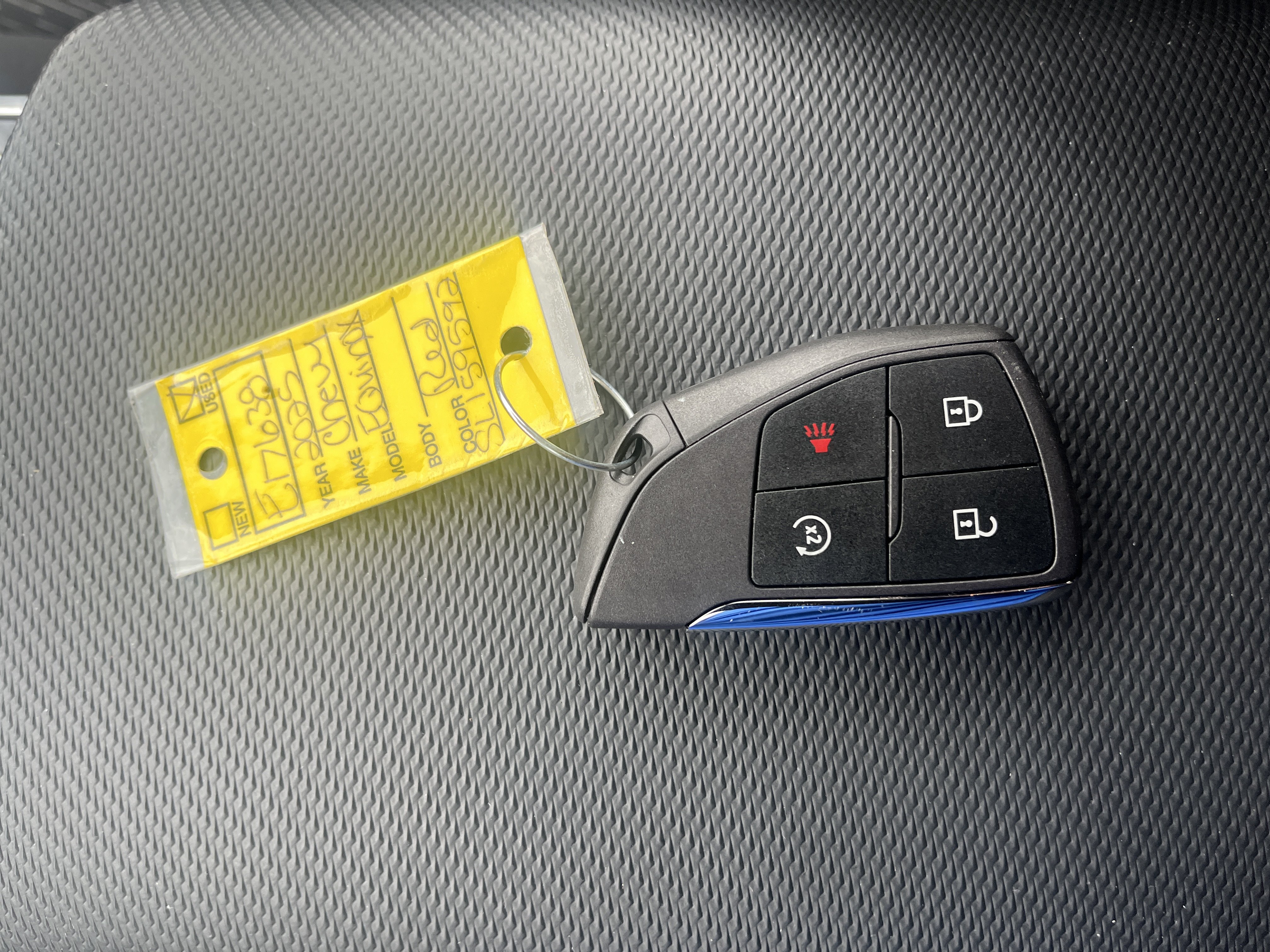 Used 2025 Chevrolet Equinox LT w/ Safety and Technology Package FWD image 32