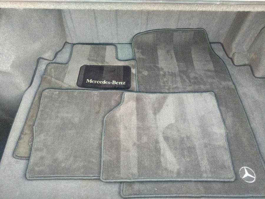 Used 1996 Mercedes-Benz S 320 image 23