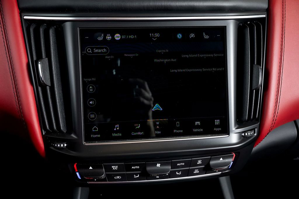 Used 2022 Maserati Levante GT image 41