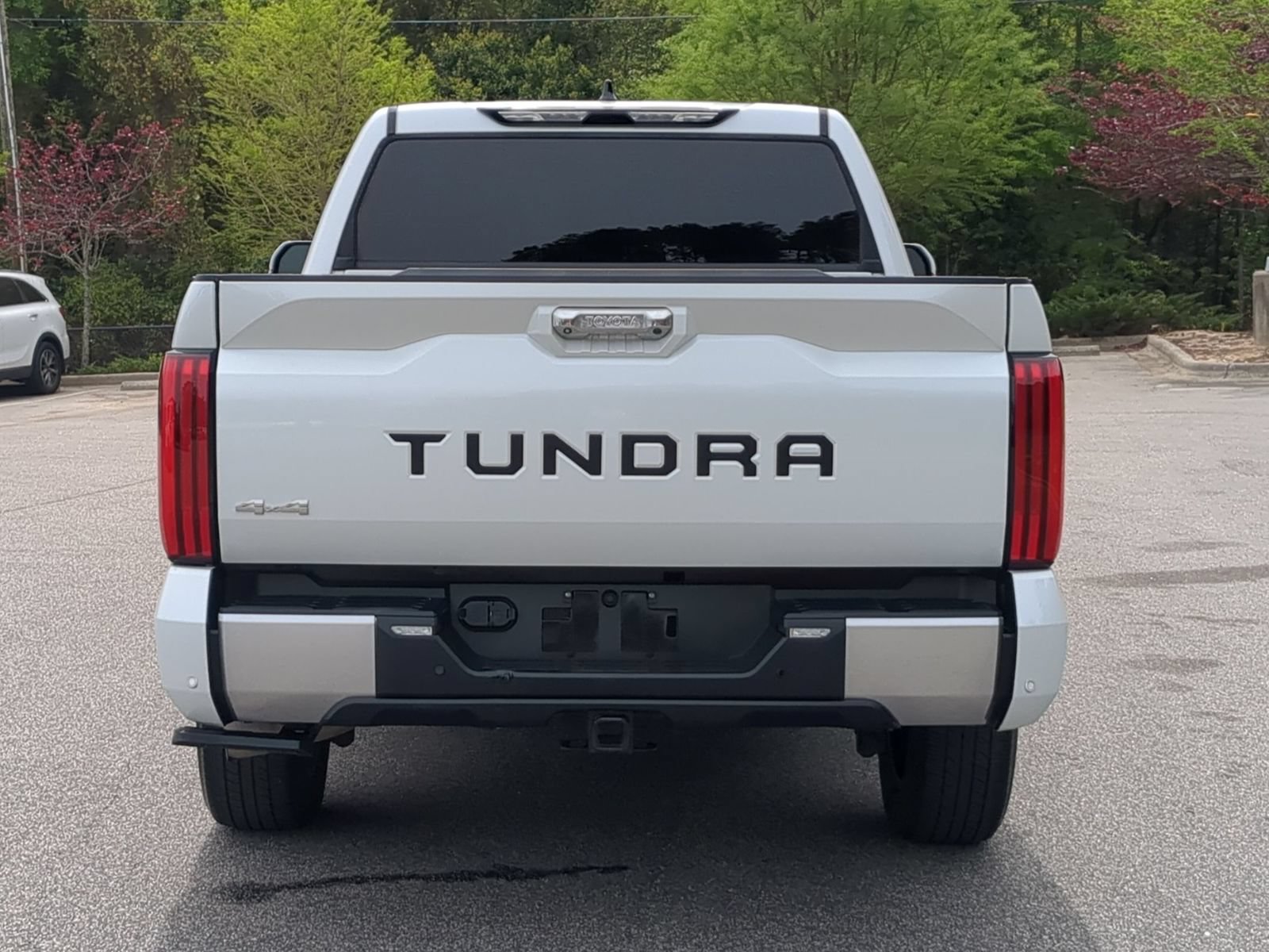 Used 2023 Toyota Tundra Limited w/ Power Package AWD/4WD image 5