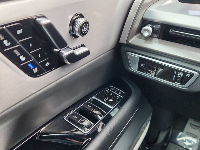 Used 2026 Cadillac Vistiq Sport AWD/4WD image 40