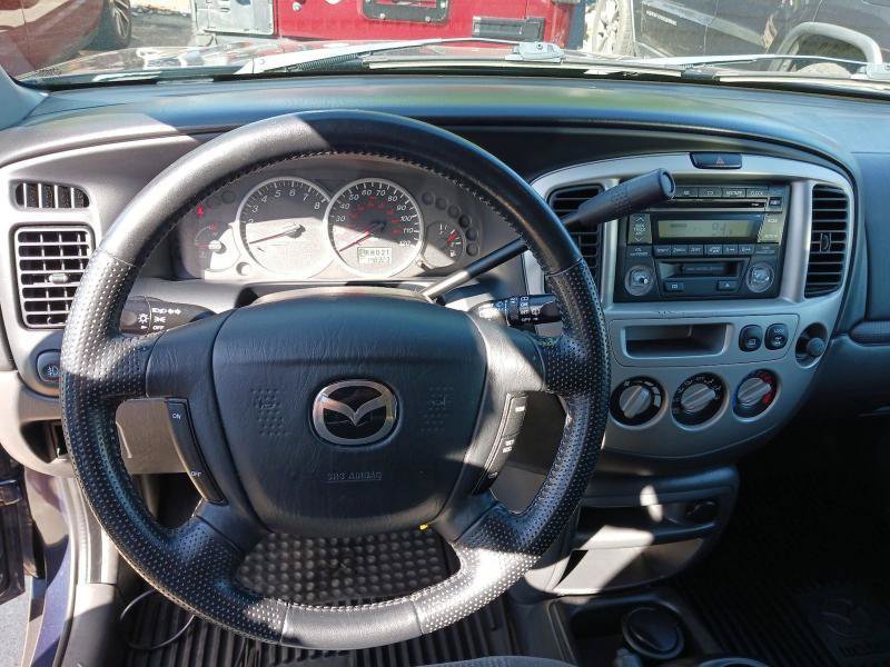 Used 2004 MAZDA Tribute LX w/ Luxury Pkg AWD/4WD image 5