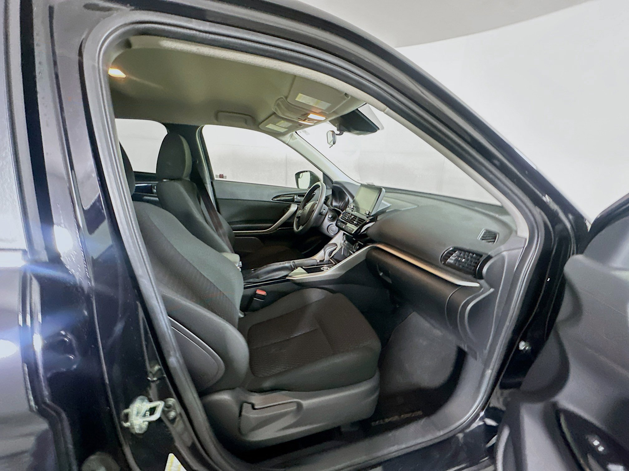 Used 2024 Mitsubishi Eclipse Cross LE image 29