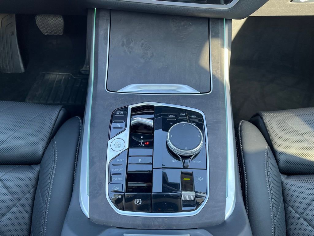 Used 2023 BMW X7 xDrive40i w/ Parking Assistance Package image 45