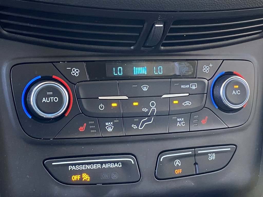 Used 2017 Ford Escape Titanium FWD image 28