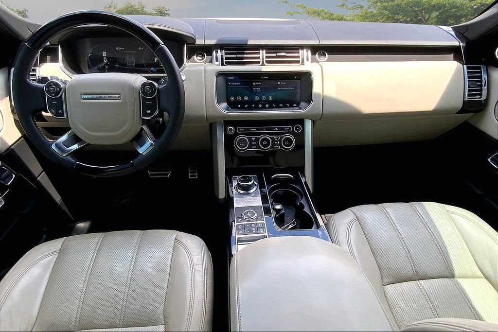 Used 2017 Land Rover Range Rover Supercharged AWD/4WD image 7