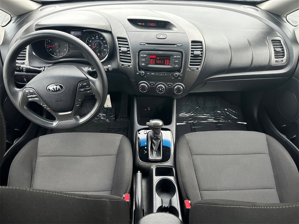 Used 2018 Kia Forte LX image 15