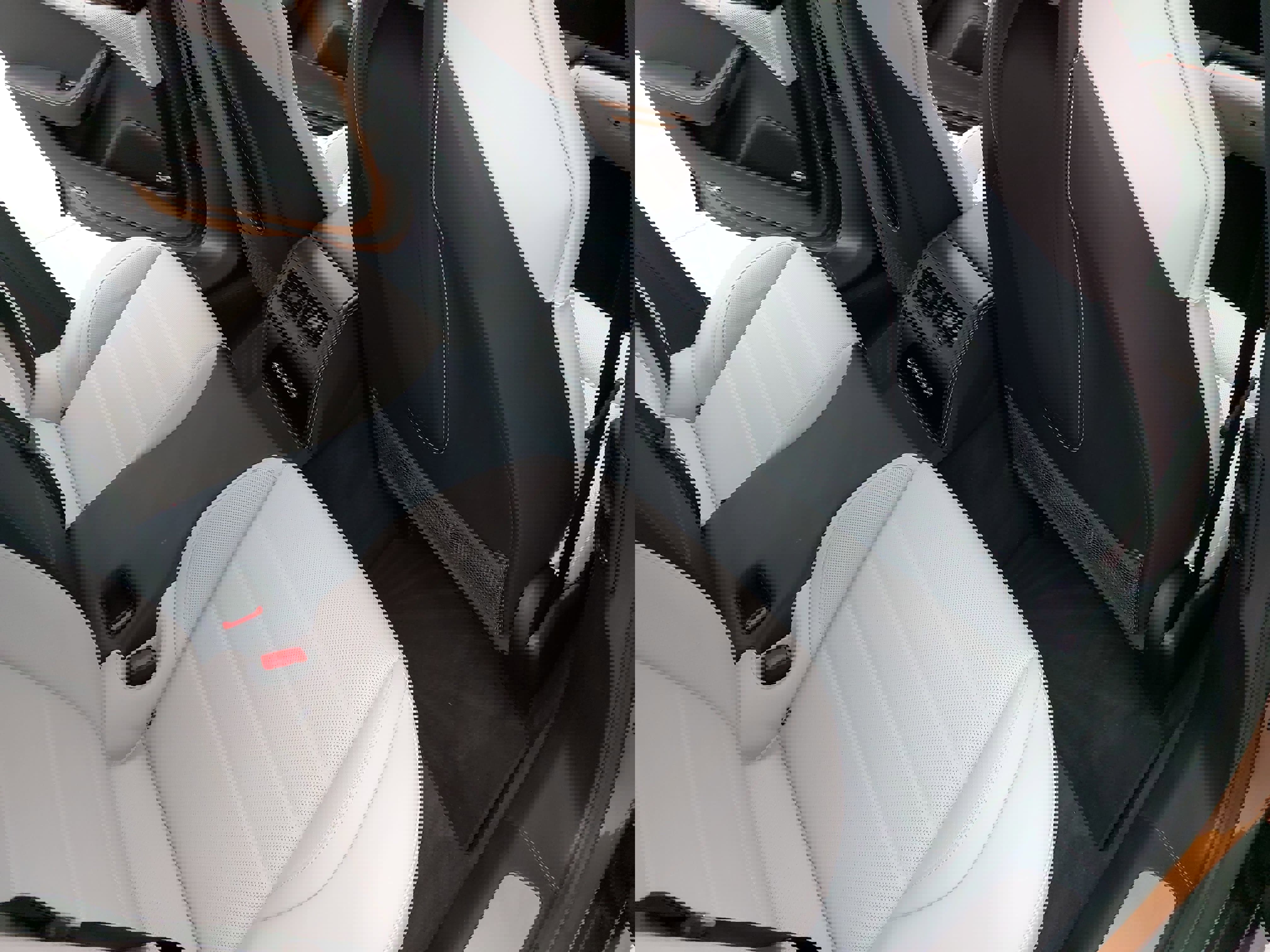 Used 2024 Porsche Panamera 4 image 13