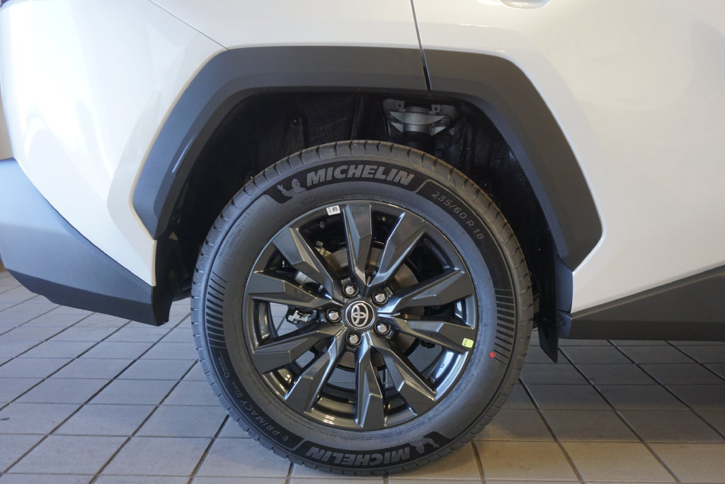 New 2026 Toyota RAV4 XLE Premium w/ Panoramic Sun Roof Package AWD/4WD image 34