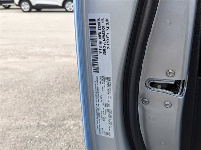 New 2024 Jeep Wagoneer Base w/ Premium Group I image 37