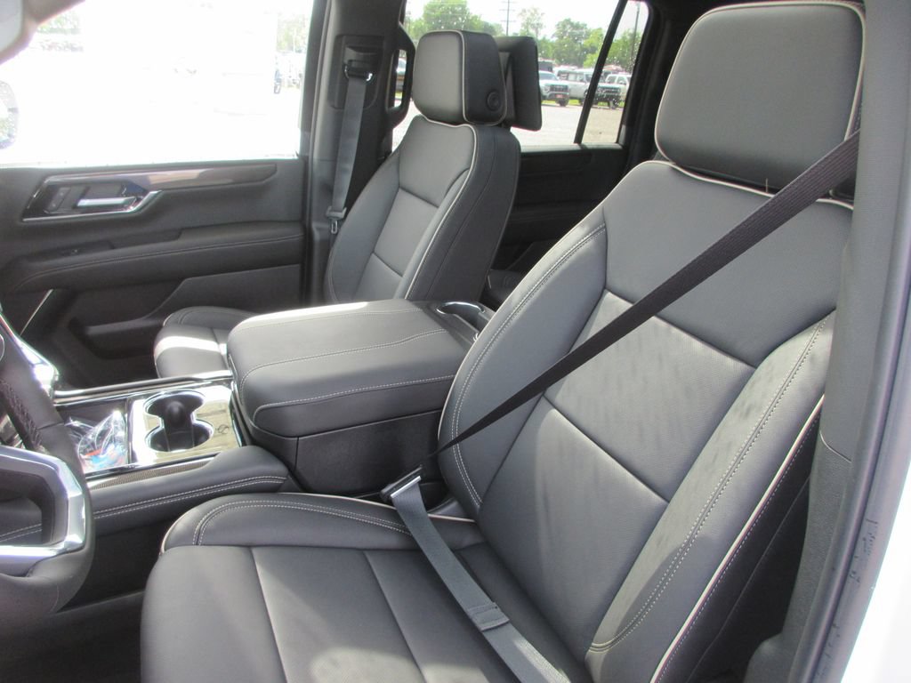 New 2026 GMC Yukon XL Elevation w/ Elevation Premium Package AWD/4WD image 11
