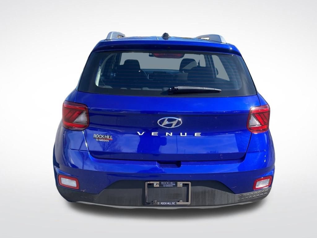Used 2024 Hyundai Venue SEL image 6