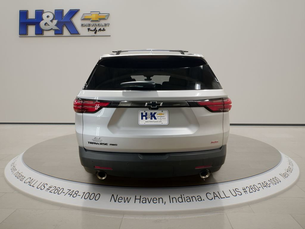 Used 2022 Chevrolet Traverse RS w/ LPO, "Hit The Road" Package image 6