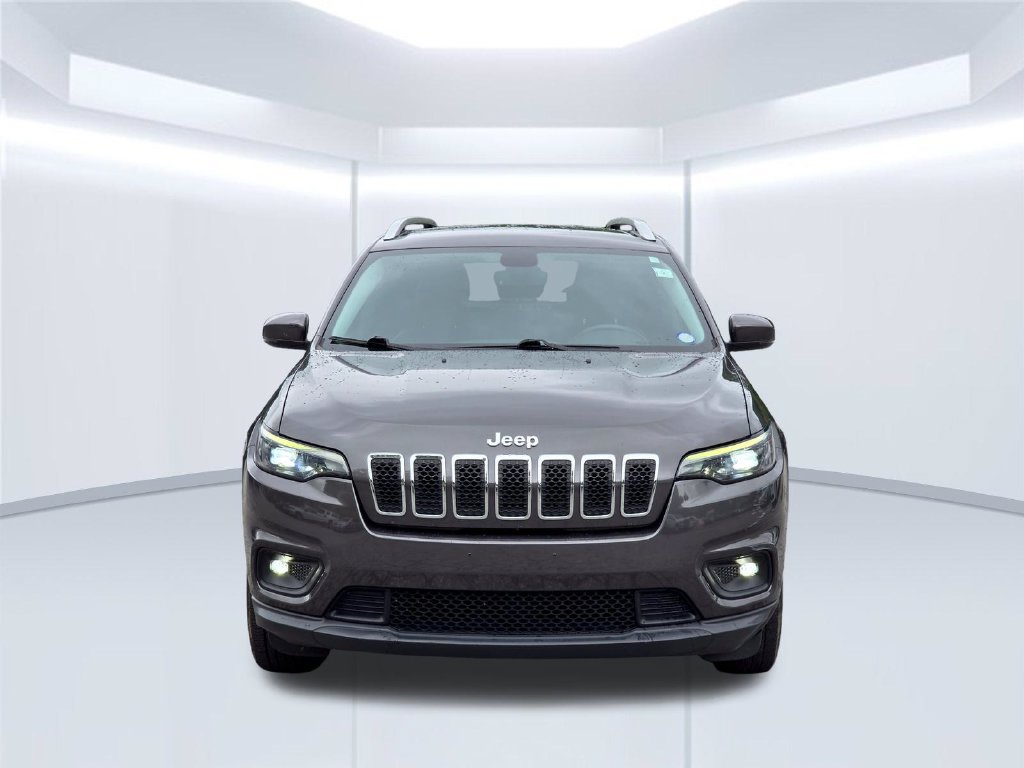 Used 2019 Jeep Cherokee Latitude Plus w/ Comfort/Convenience Group AWD/4WD image 14
