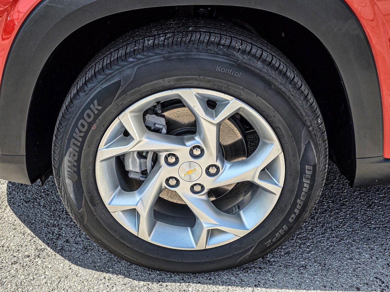 Used 2024 Chevrolet Trax LS w/ LS Convenience Package FWD image 7