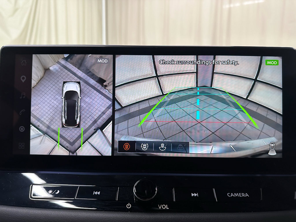 Used 2026 Nissan Rogue Platinum w/ Platinum Premium Package image 27