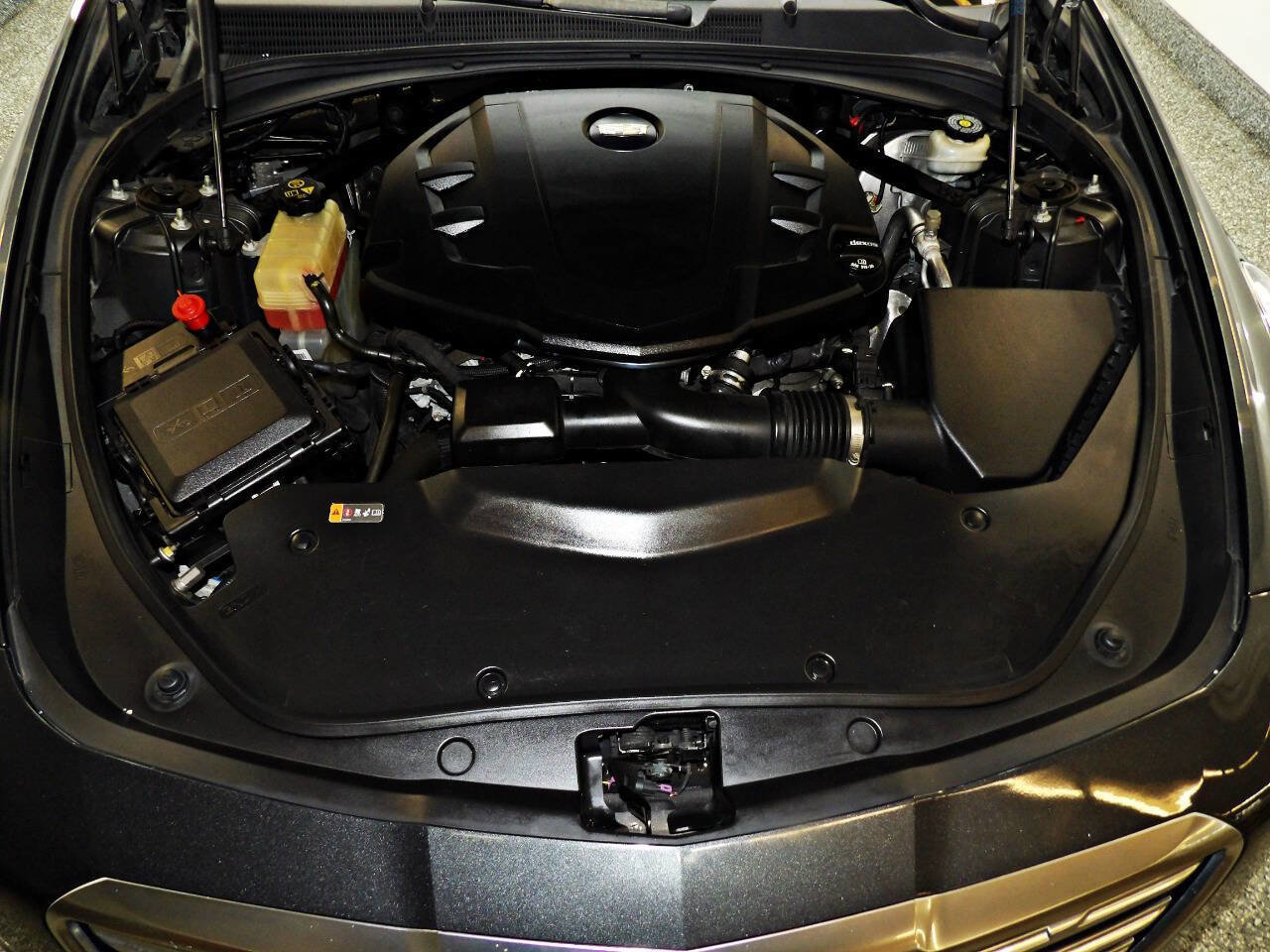 Used 2018 Cadillac CTS Luxury image 23