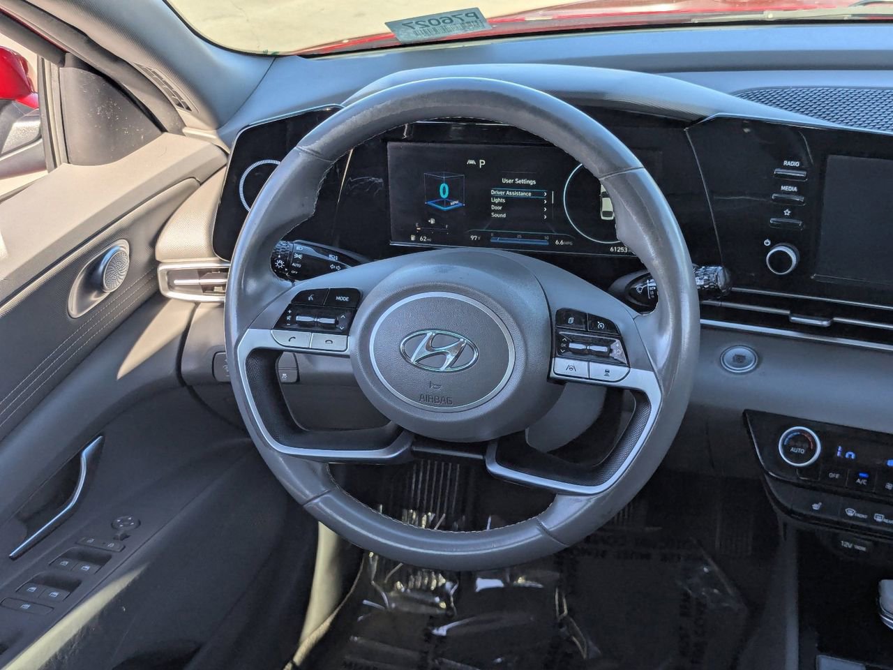 Used 2021 Hyundai Elantra SEL w/ Convenience Package image 13