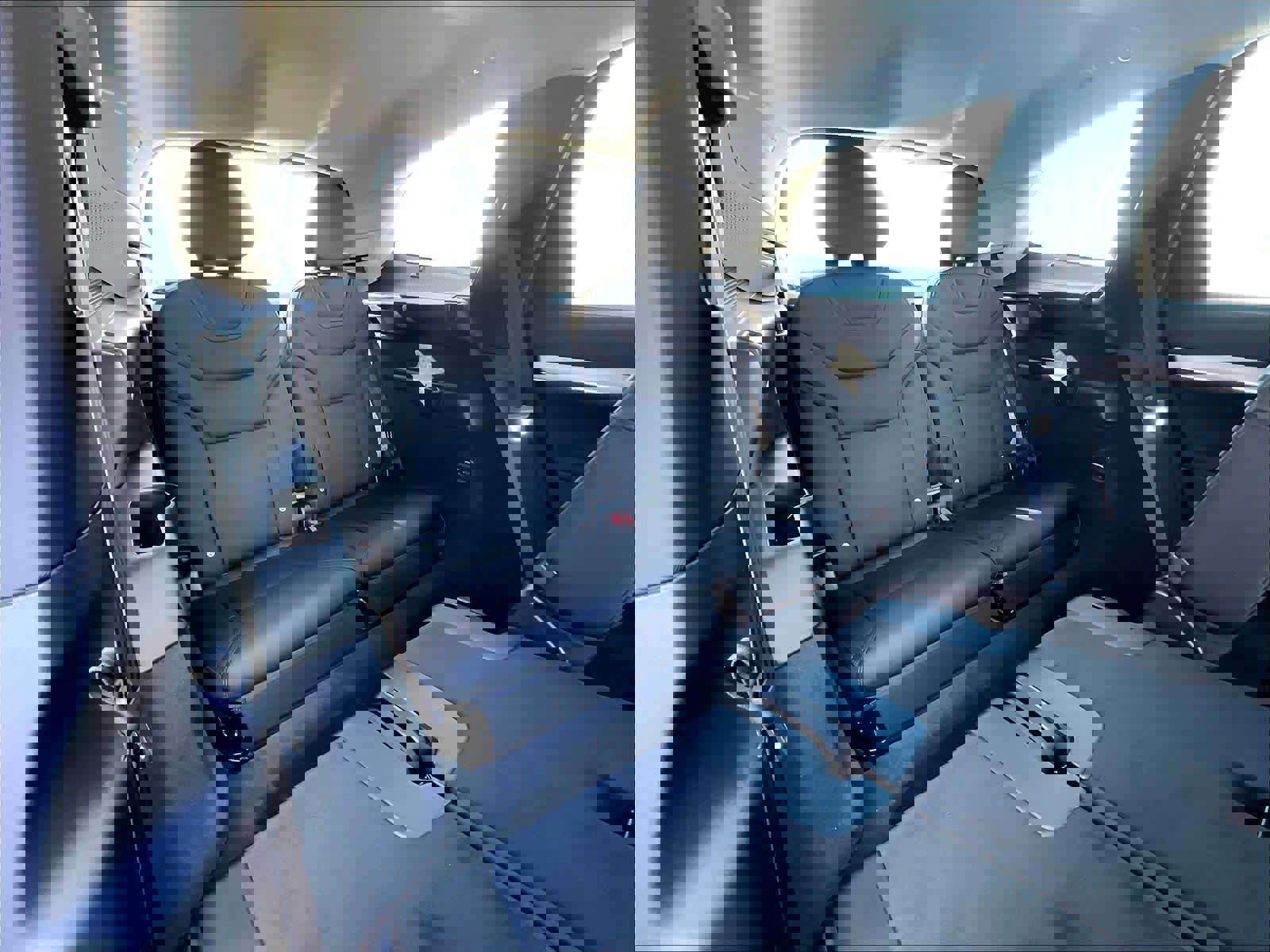 New 2025 Volvo EX90 Ultra w/ Protection Package Premier image 28