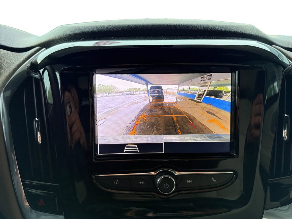 Used 2023 Chevrolet Traverse LS w/ Safety Package AWD/4WD image 15