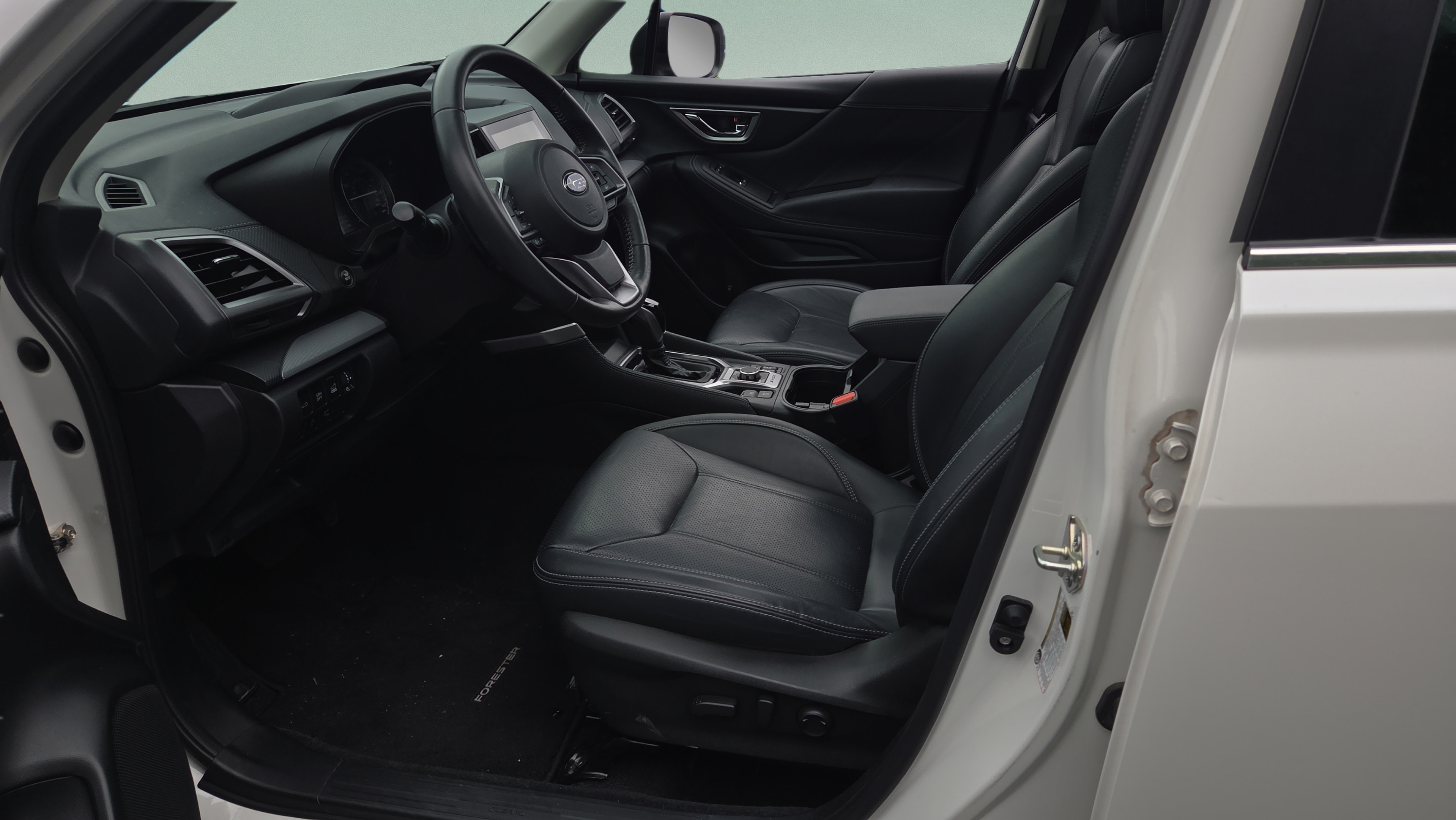 Used 2021 Subaru Forester Limited AWD/4WD image 9