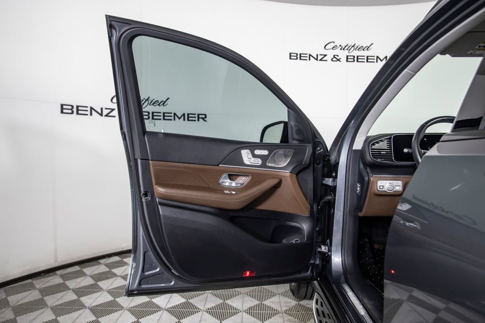 Used 2024 Mercedes-Benz GLS 450 4MATIC image 21