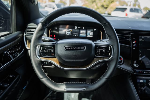 Used 2023 Jeep Grand Wagoneer 4WD w/ Flexible Seating Group image 37