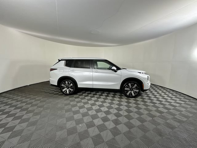 New 2026 Mitsubishi Outlander SE AWD/4WD image 4