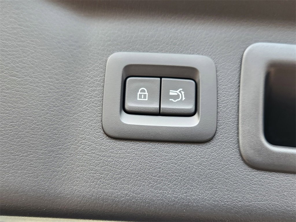 New 2025 MAZDA CX-90 Plug-In Hybrid w/ Premium Plus image 31