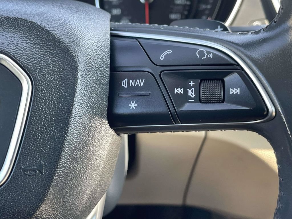 Used 2019 Audi Q5 2.0T Premium w/ Convenience Package AWD/4WD image 30