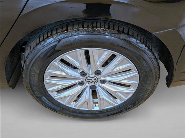 Used 2019 Volkswagen Jetta FWD image 25
