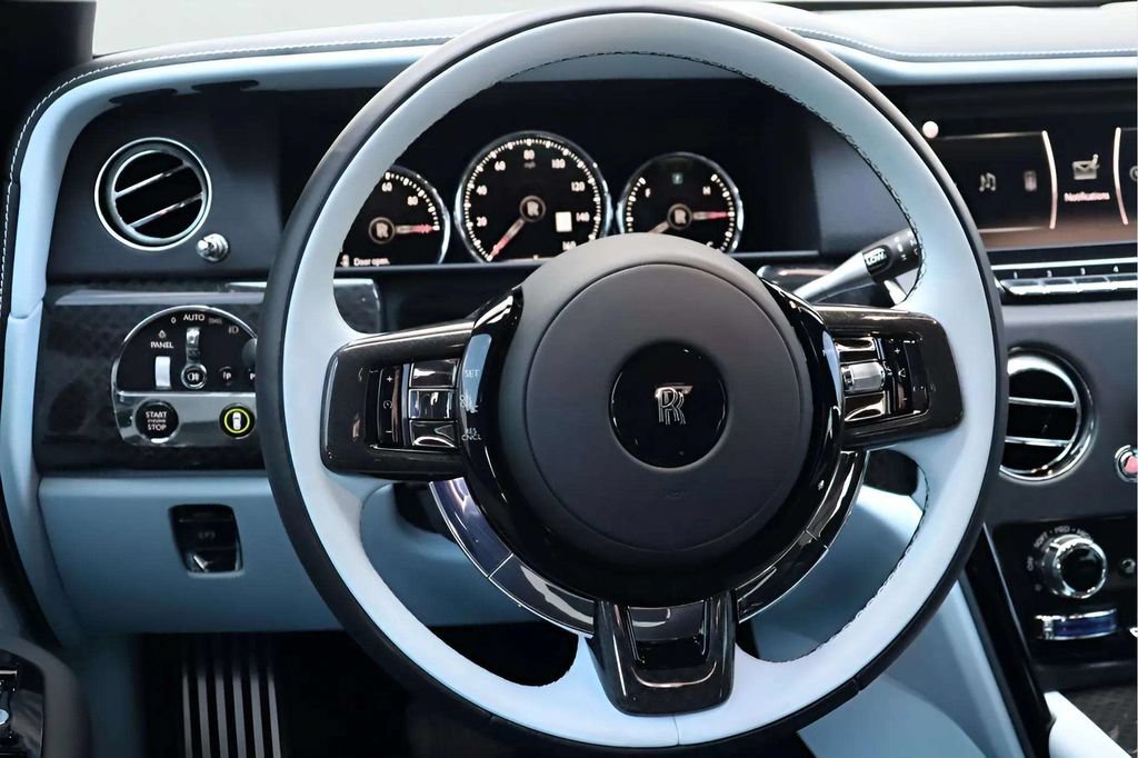 Certified 2024 Rolls-Royce Cullinan Black Badge AWD/4WD image 8