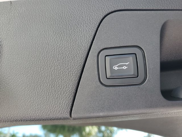 Certified 2019 Buick Envision Premium AWD/4WD image 28