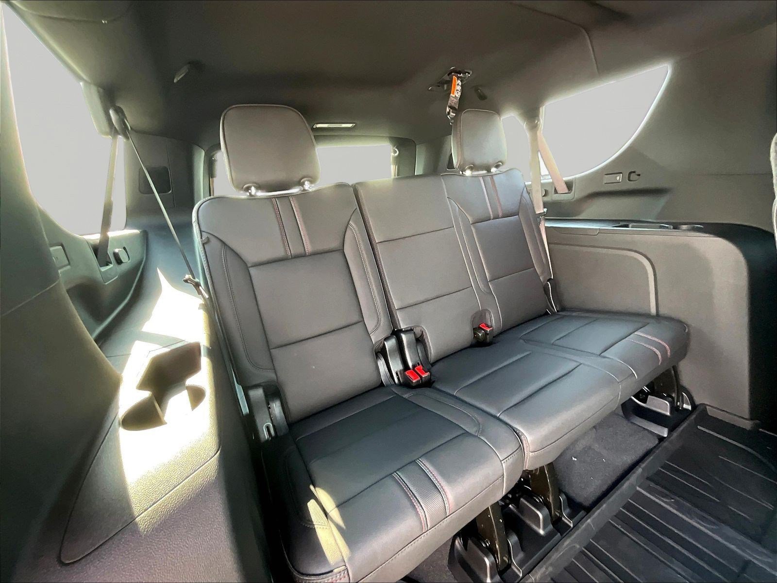 New 2026 Chevrolet Suburban RST w/ Comfort Package AWD/4WD image 21
