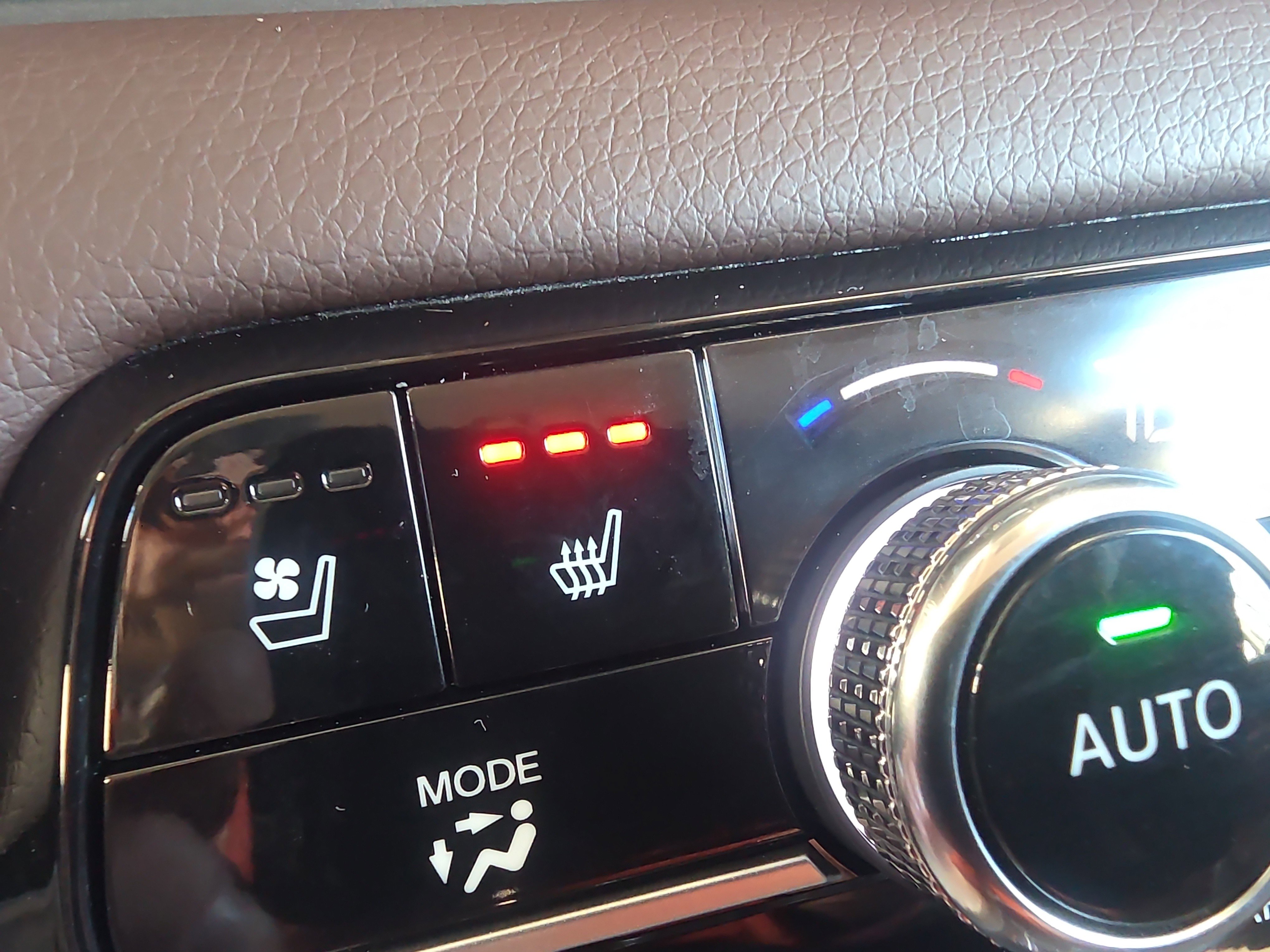 Used 2023 Honda Pilot Elite image 30