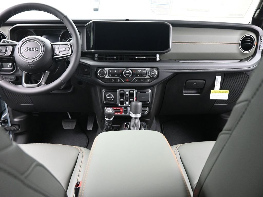 New 2025 Jeep Gladiator Mojave w/ Safety Group image 24