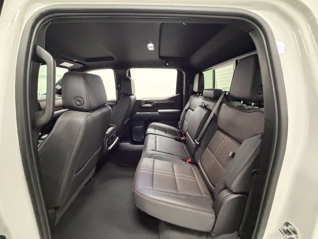Certified 2024 Chevrolet Silverado 1500 High Country w/ Technology Package AWD/4WD image 23